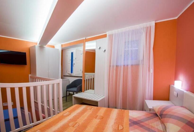 ペンション Largo Chianura