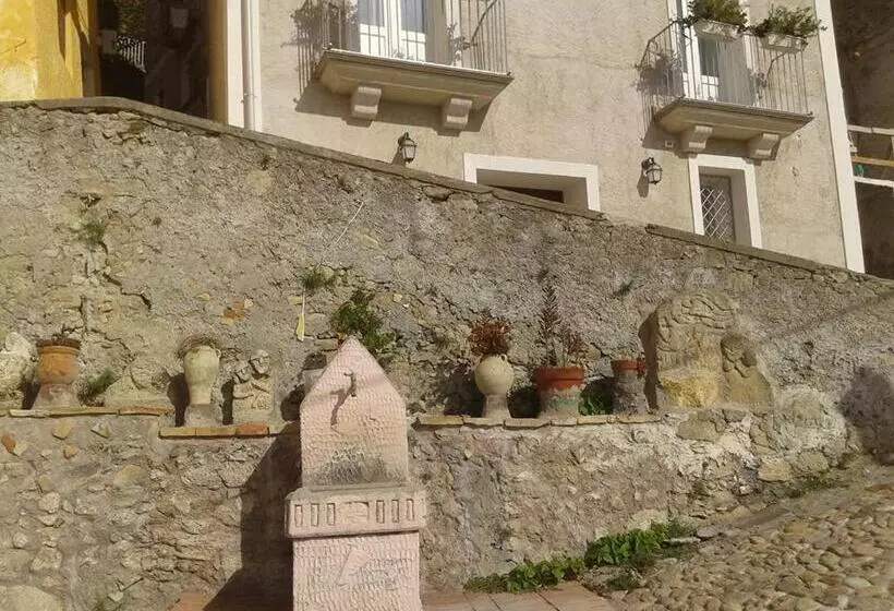 پانسیون Largo Chianura