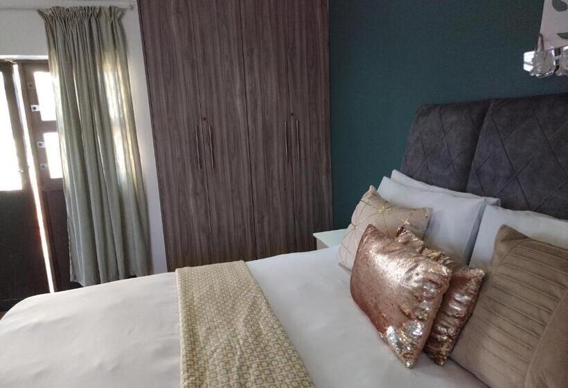 پانسیون Mavi Guest House