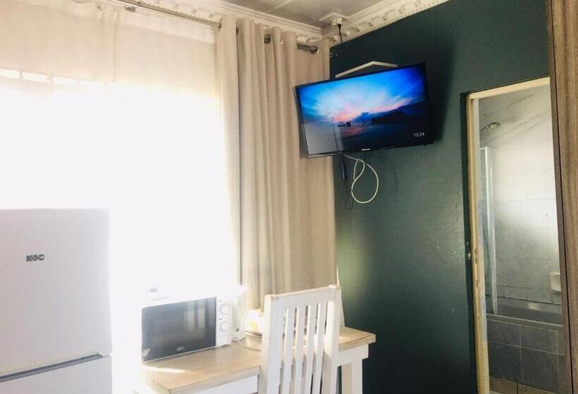 پانسیون Mavi Guest House