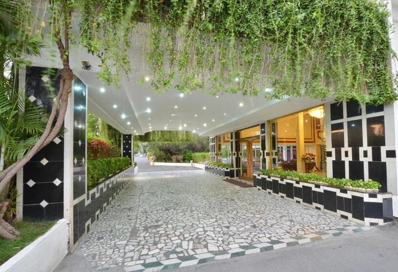 Srm Hotel Maraimalai Nagar Chennai