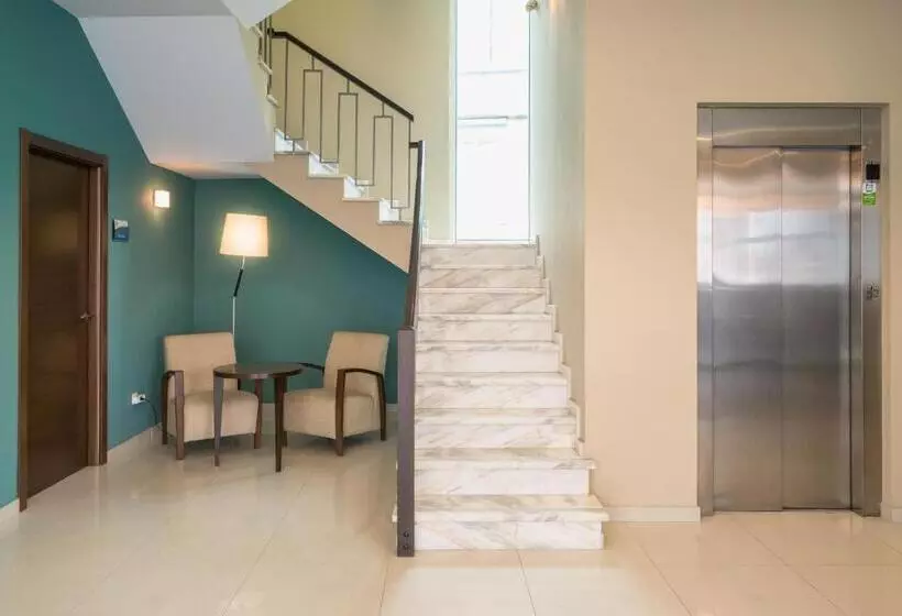 ホテル Alda Barraña Playa