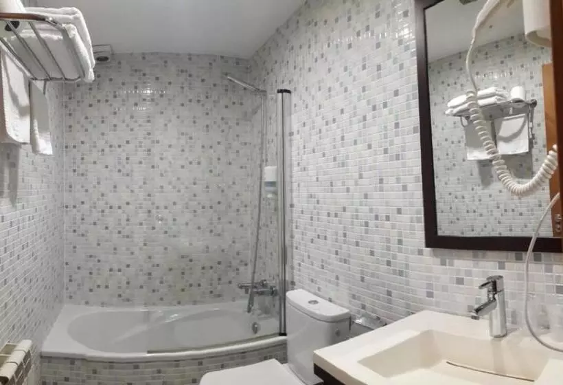 ホテル Alda Barraña Playa