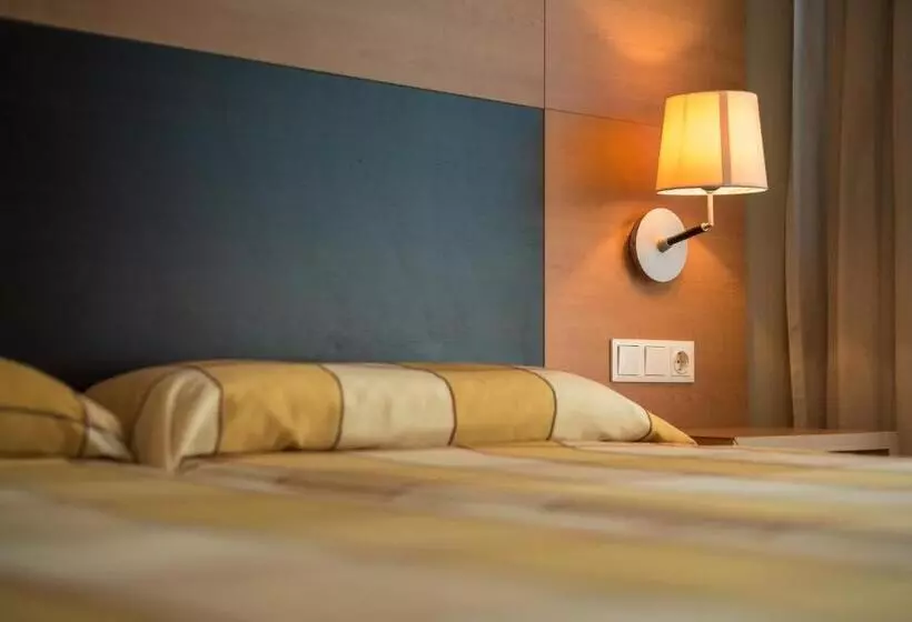 ホテル Alda Barraña Playa