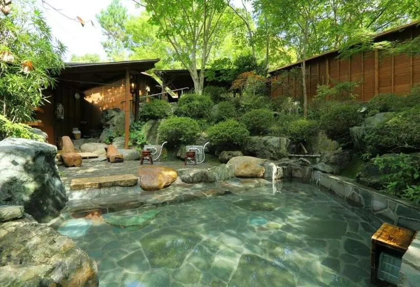 Majatalo 小さなホテルセラヴィ