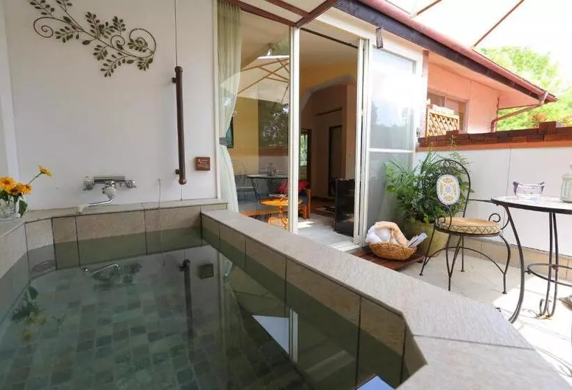 Majatalo 小さなホテルセラヴィ