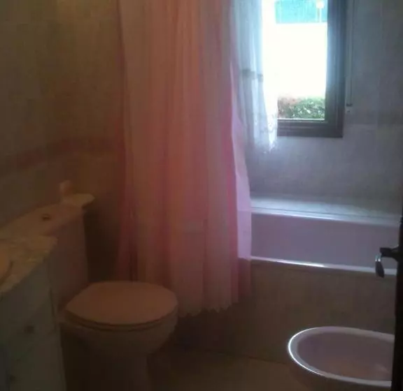 پانسیون Habitaciones López Azcona