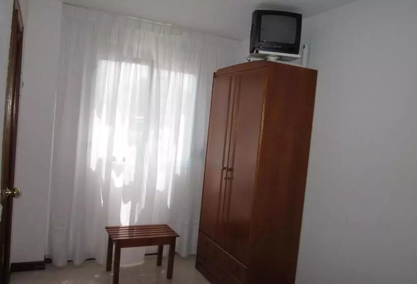 پانسیون Habitaciones López Azcona