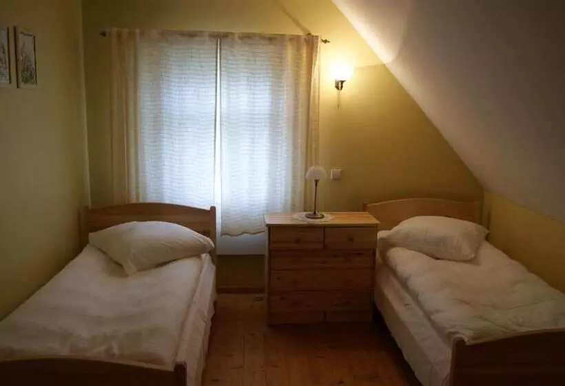 پانسیون Stay At Lithuanian Folk Museum