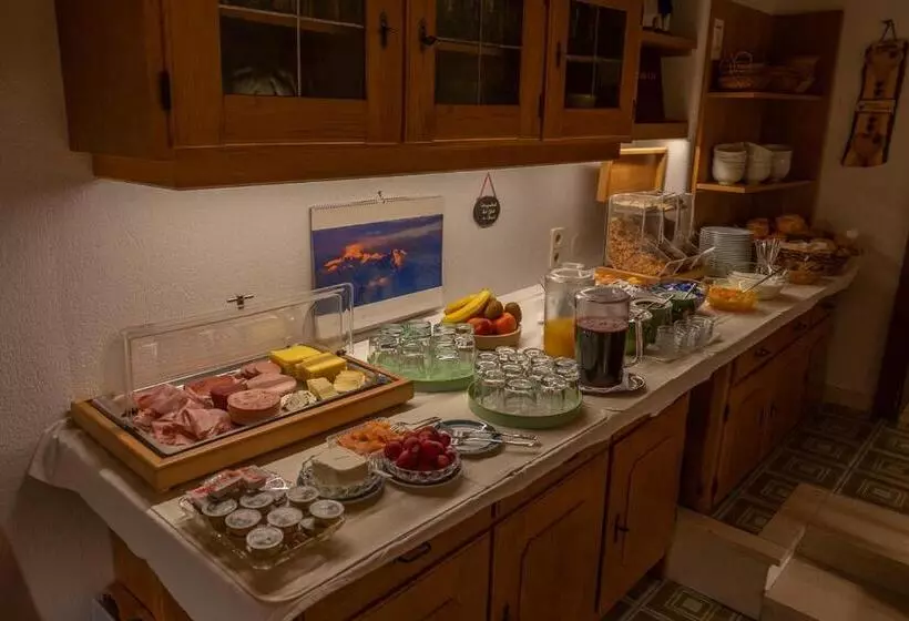 Majatalo Gästehaus Erler