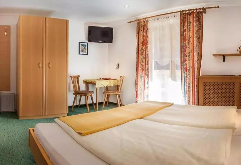 Majatalo Gästehaus Erler