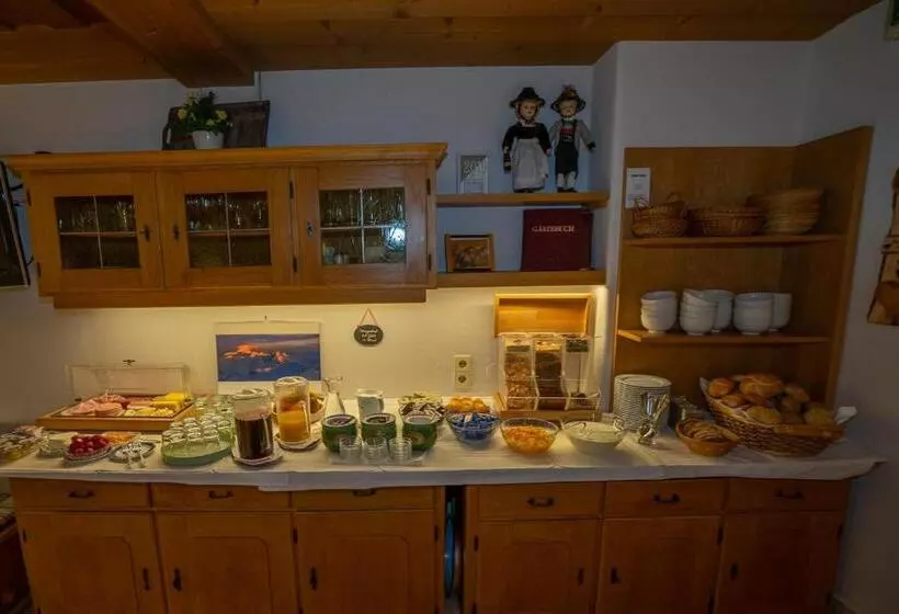 Majatalo Gästehaus Erler