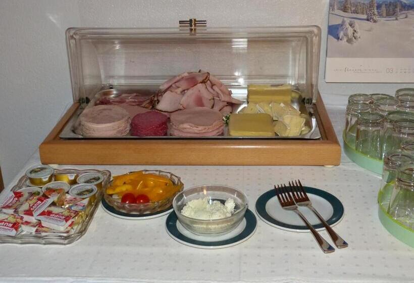 ペンション Gästehaus Erler