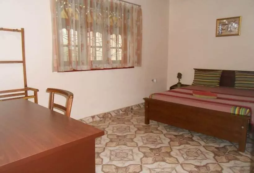 تختخواب و صبحانه Villa Rodrigo