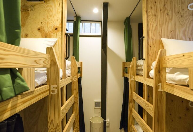 Hostel Yuigahama & Soba Bar