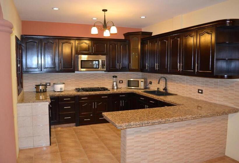 هتل Guardabarranco