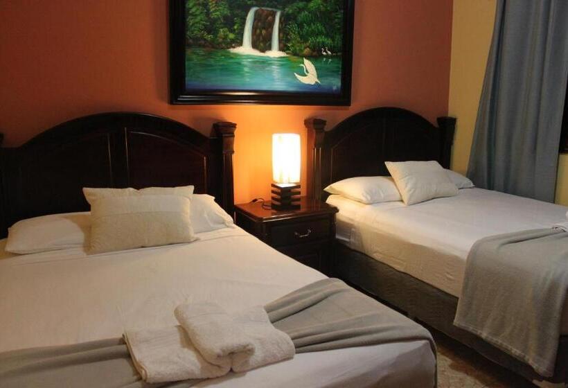 هتل Guardabarranco