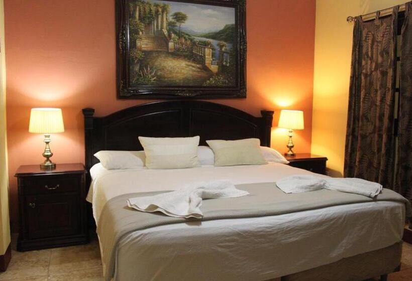 هتل Guardabarranco