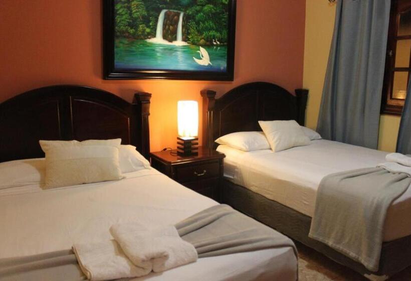 هتل Guardabarranco