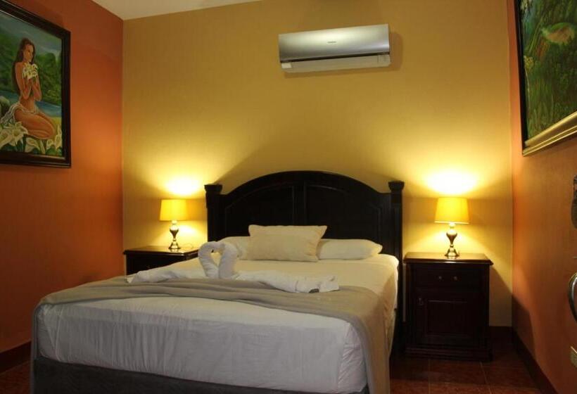 هتل Guardabarranco