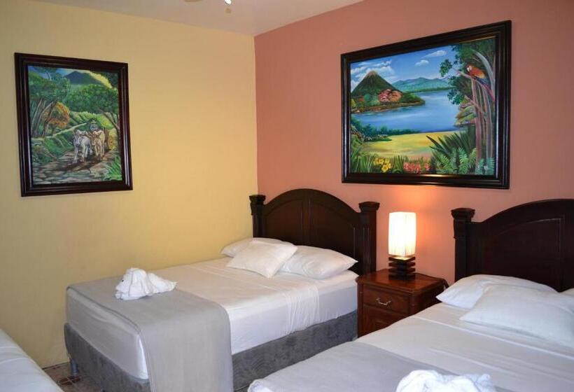 هتل Guardabarranco