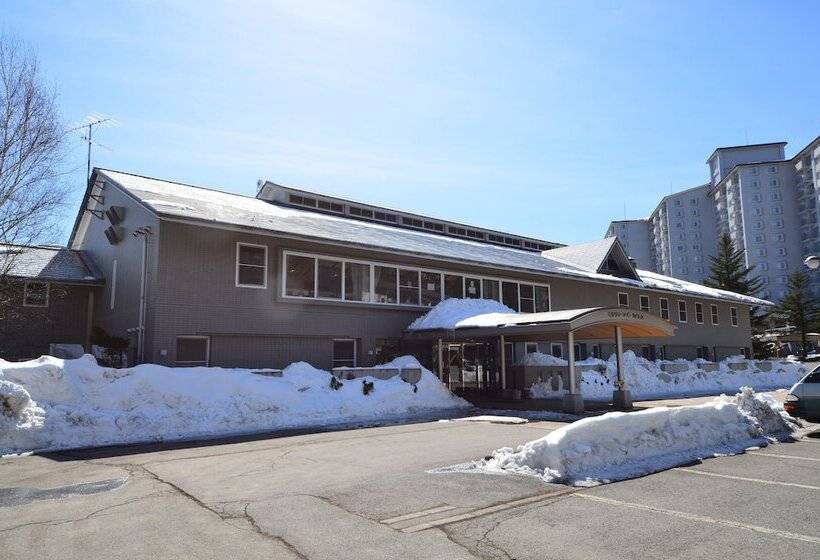 Hotelli Kusatsu Green Park Palace