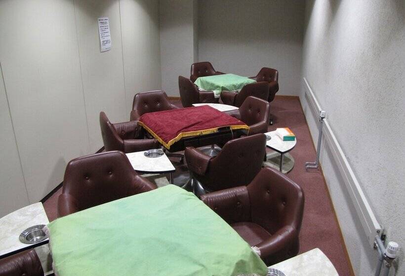 Hotelli Kusatsu Green Park Palace