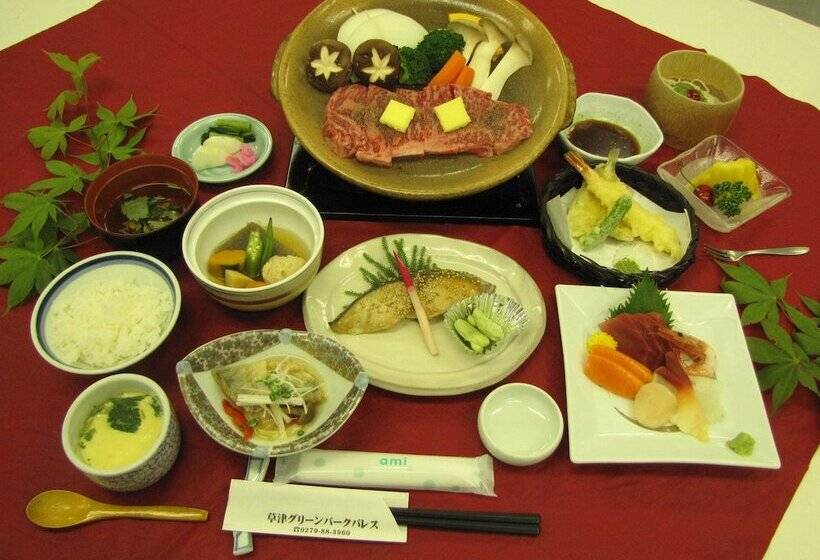 Hotelli Kusatsu Green Park Palace