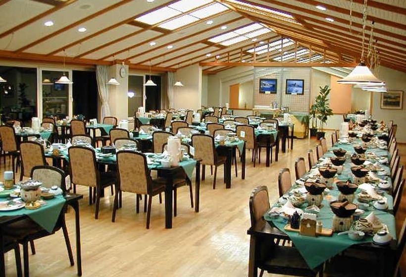 Hotelli Kusatsu Green Park Palace