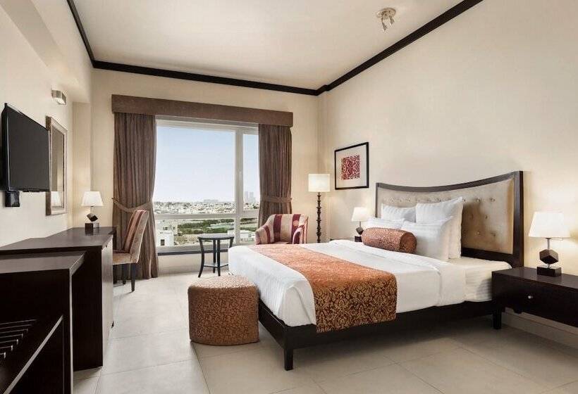 هتل Ramada By Wyndham Karachi Creek