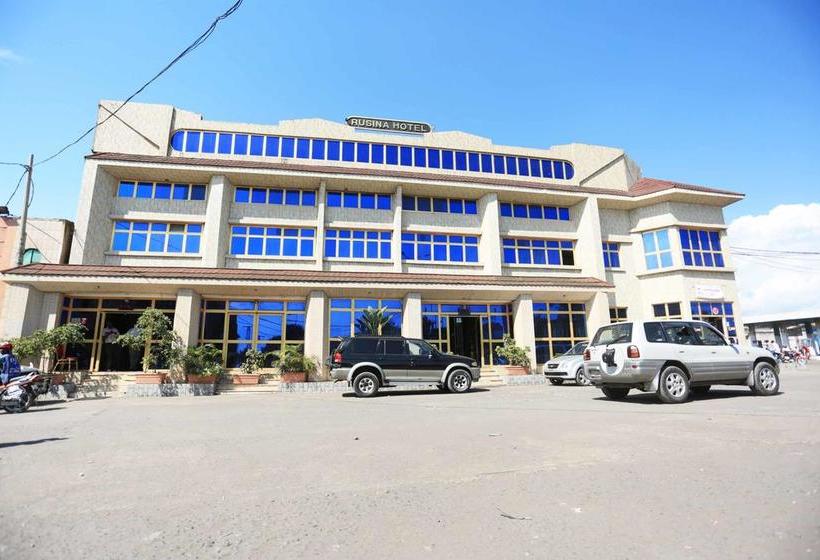 Отель Rusina