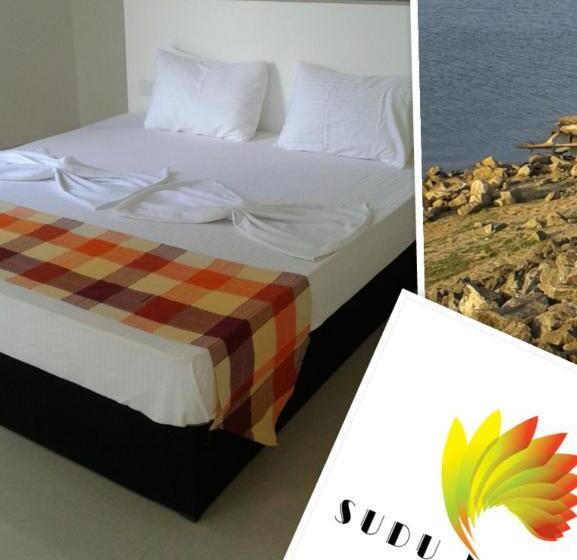 هتل Sudunelum Holiday Resort