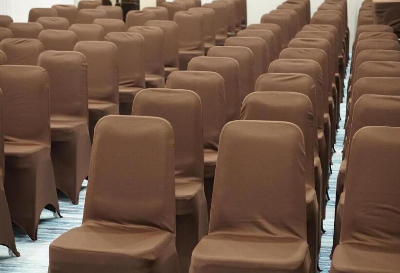 Unisi Hotel Malioboro Jogja Syariah