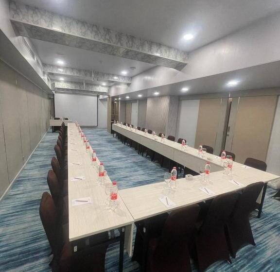 Unisi Hotel Malioboro Jogja Syariah