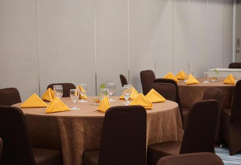 Unisi Hotel Malioboro Jogja Syariah