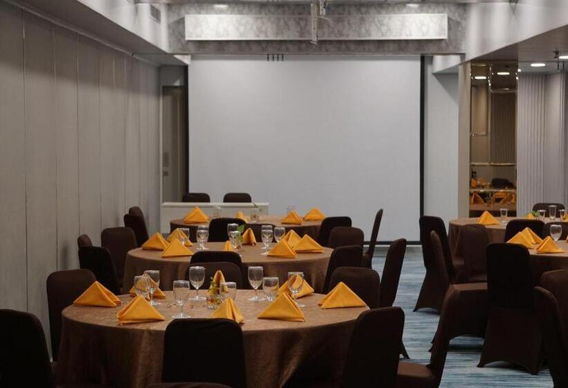 Unisi Hotel Malioboro Jogja Syariah