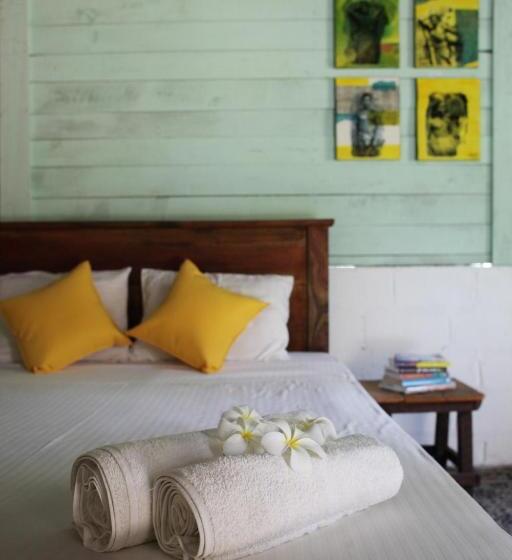 هاستل Sun Wind Beach Kalpitiya Kite Resort