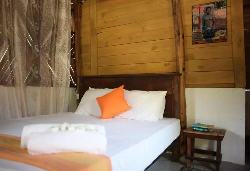 ユースホステル Sun Wind Beach Kalpitiya Kite Resort