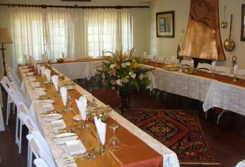 تختخواب و صبحانه 12 Fleetwood