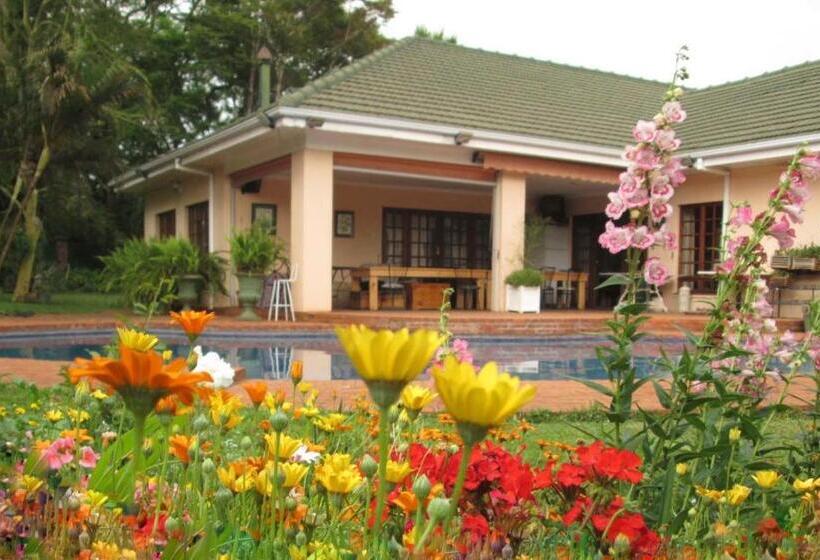 تختخواب و صبحانه 12 Fleetwood