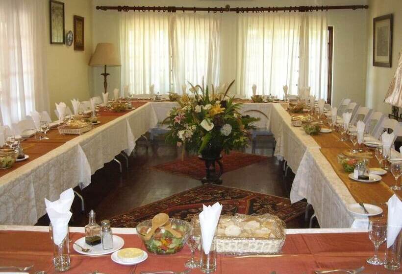 تختخواب و صبحانه 12 Fleetwood