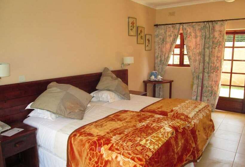 تختخواب و صبحانه 12 Fleetwood