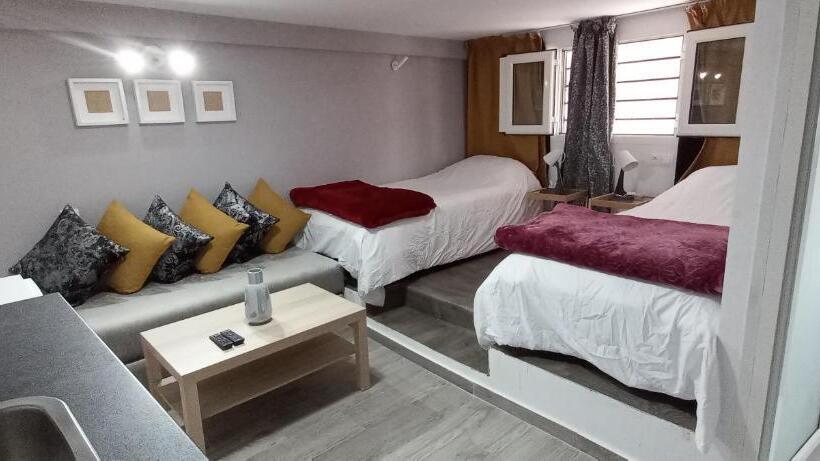 Bed and Breakfast Studios Taha