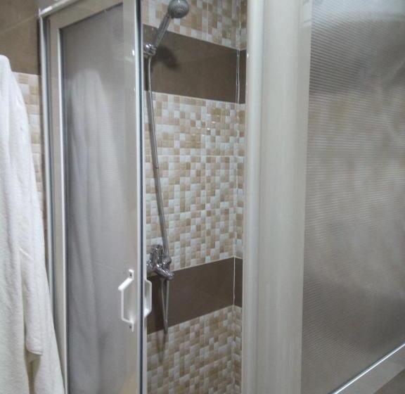 Bed and Breakfast Studios Taha