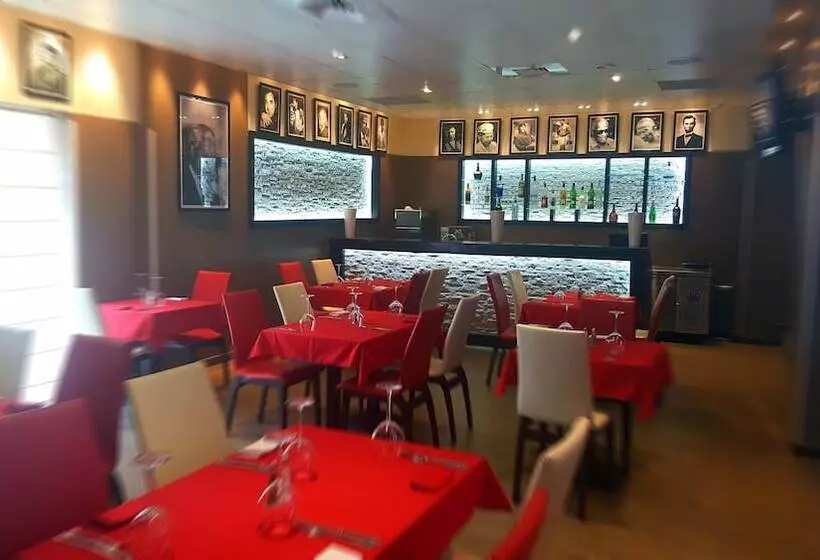هتل Hôtel M Lys