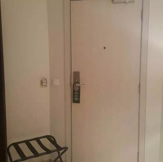 هتل Hôtel M Lys