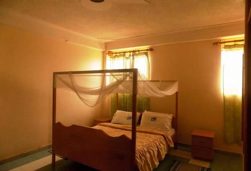 Palm Springs Hotel Masaka