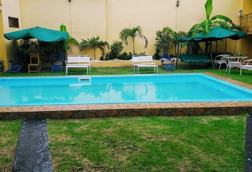 هتل Virgen Pastora