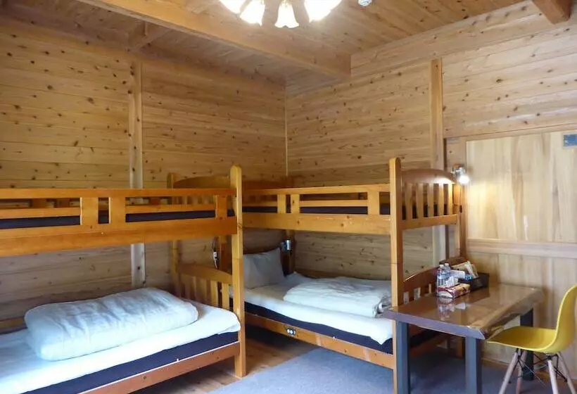 Aamiaismajoitus (B&B) Pension Blue Drop
