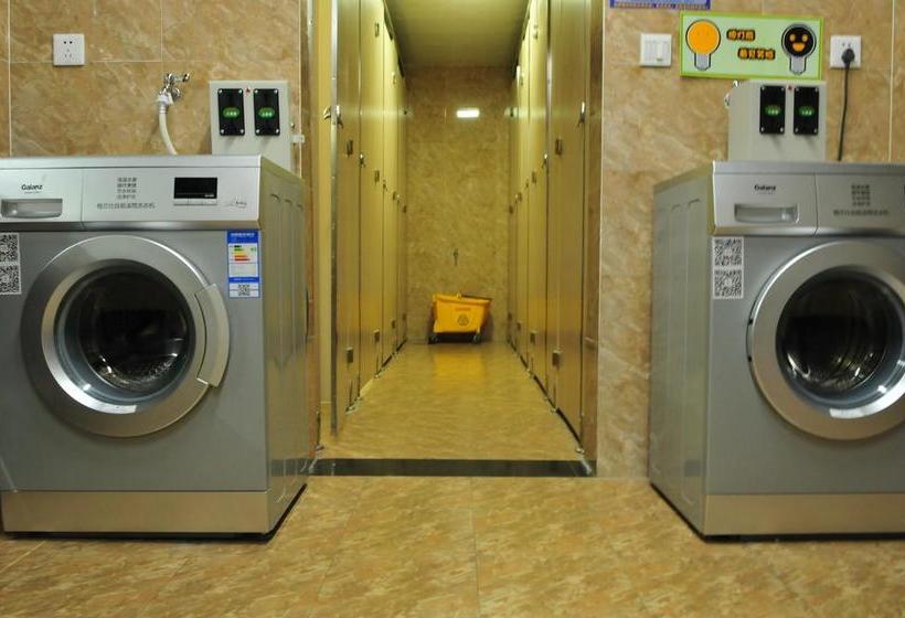 He Huang Memory Youth Hostel